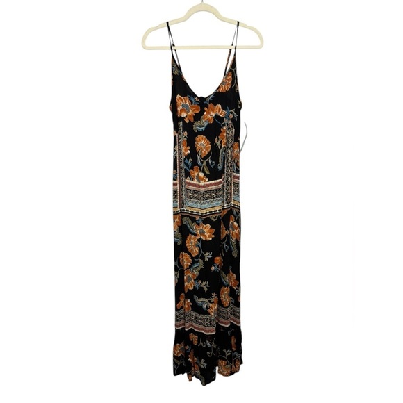 NWT Spaghetti Strap Black Floral Open Back Lace Maxi Dress Size Small - Picture 1 of 9